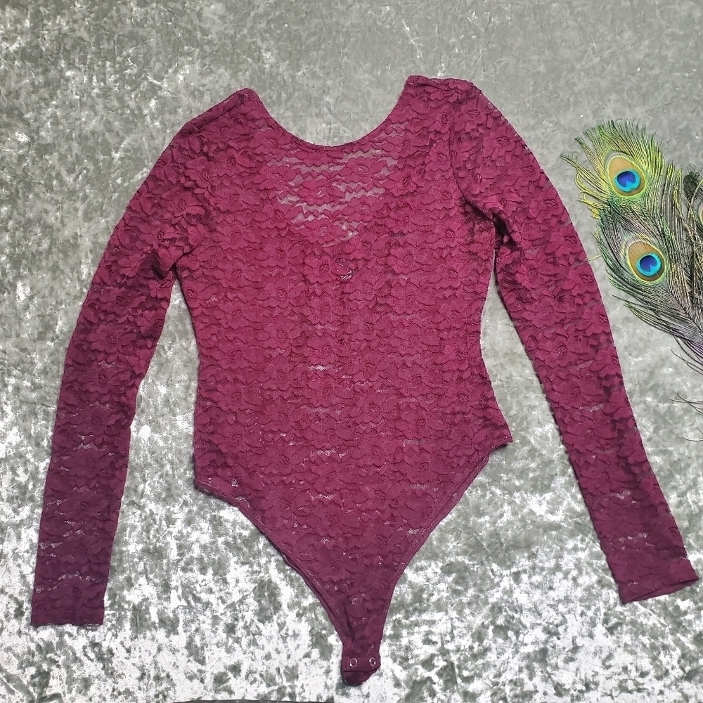 Forever 21‎ Lace Long Sleeve Bodysuit